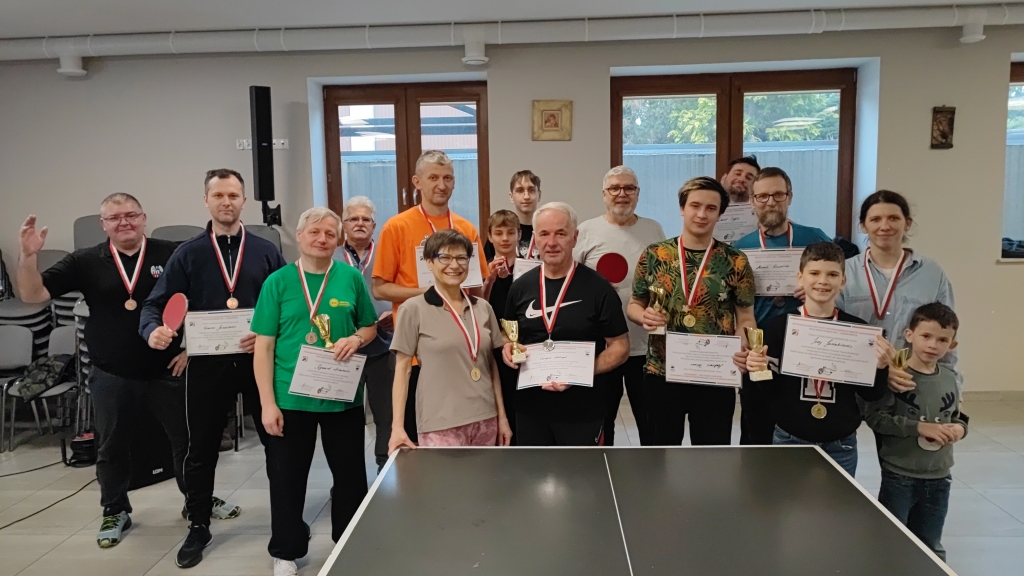 Sąsiedzki turniej tenisa stołowego (19 xi)